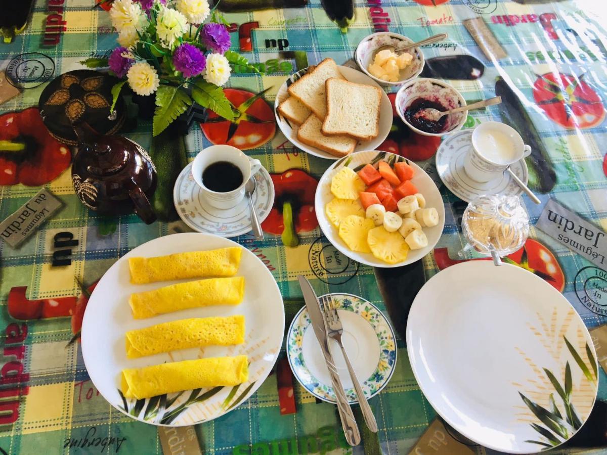 Rodrigo'S Villa & Restaurant ネゴンボ エクステリア 写真